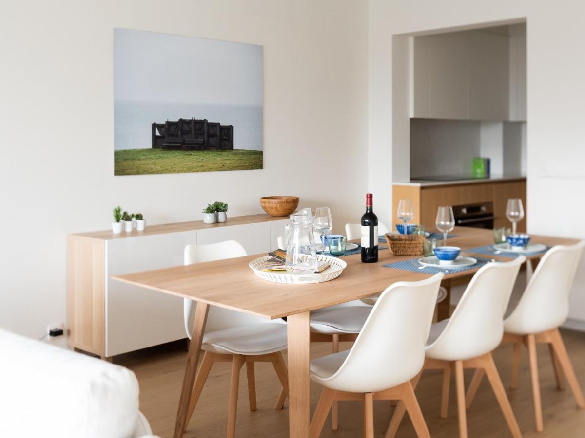 Modern & Spacious Apartment Near Beach In Knokke Exterior photo